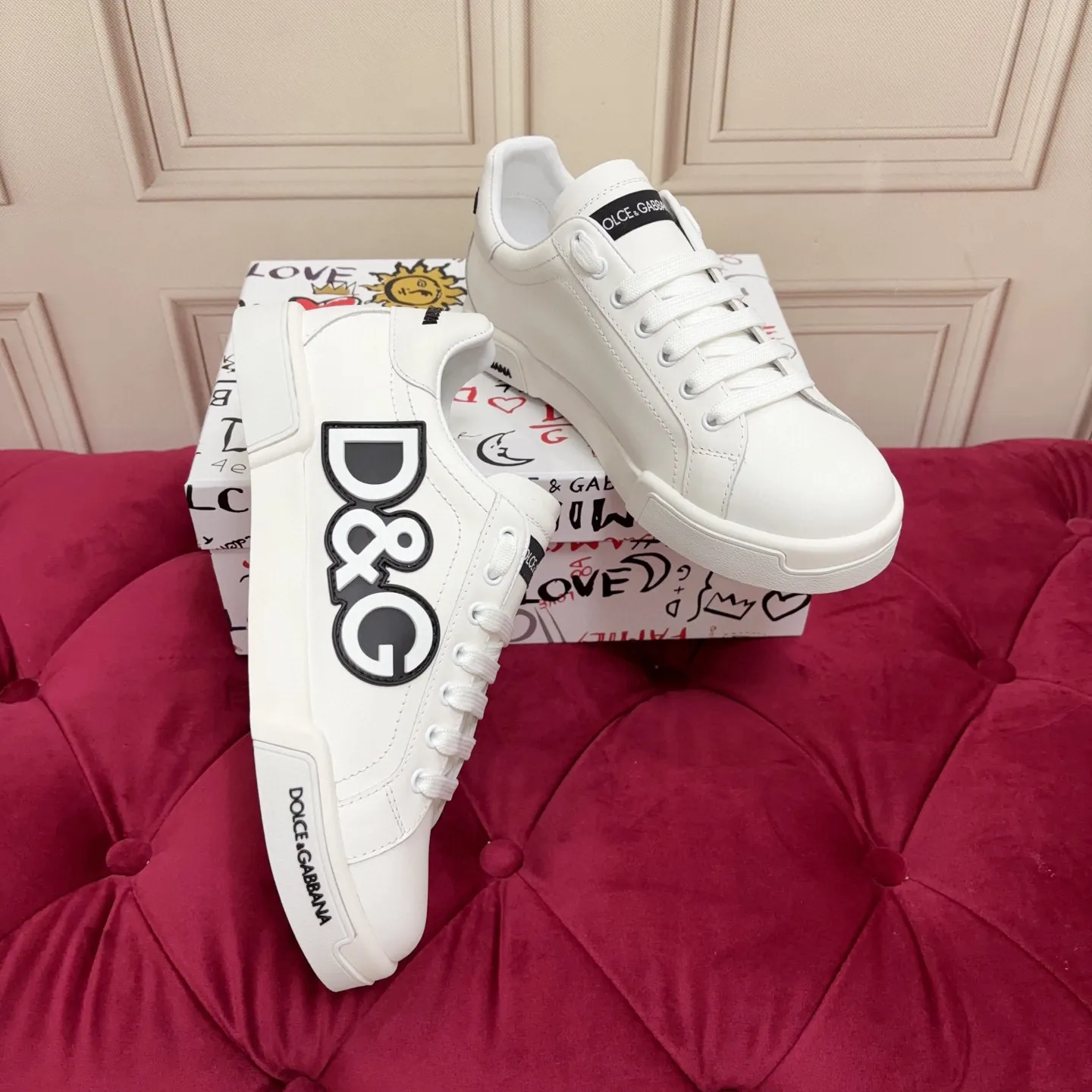 Men's shoes 💰580 High-end version High-quality brand outsole DOLCE & GABBANA 2025 new model High-end version High-end quality Exclusive precision customization available on the market High-end DG embellishment, beautiful luxury and sparkle Exquisite workmanship Many people love the use of high-end imported cowhide + craftsmanship White silk sheep lining Perfect interpretation of the latest inspiration for shoes Classic and fashion integrated luxury dream overrides fashionable high-end quality Code number 35-45 Standard code number